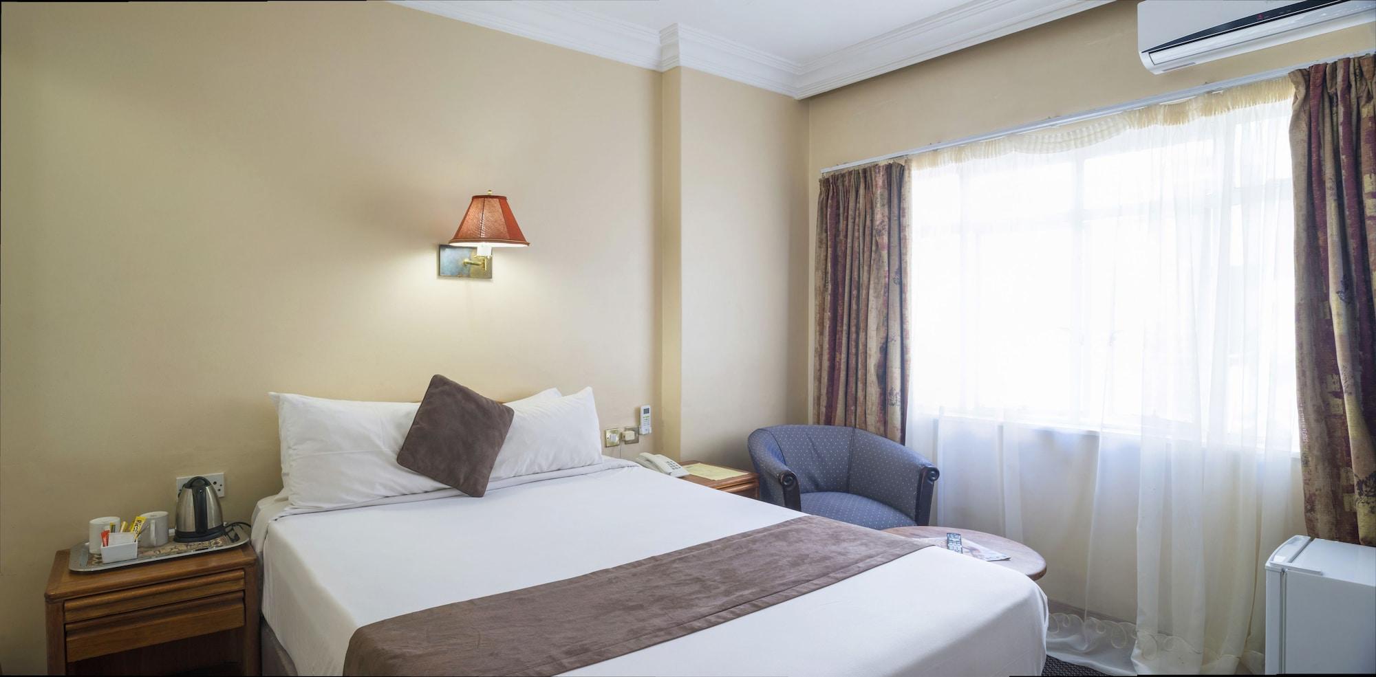 New Ambassador Hotel Harare Luaran gambar