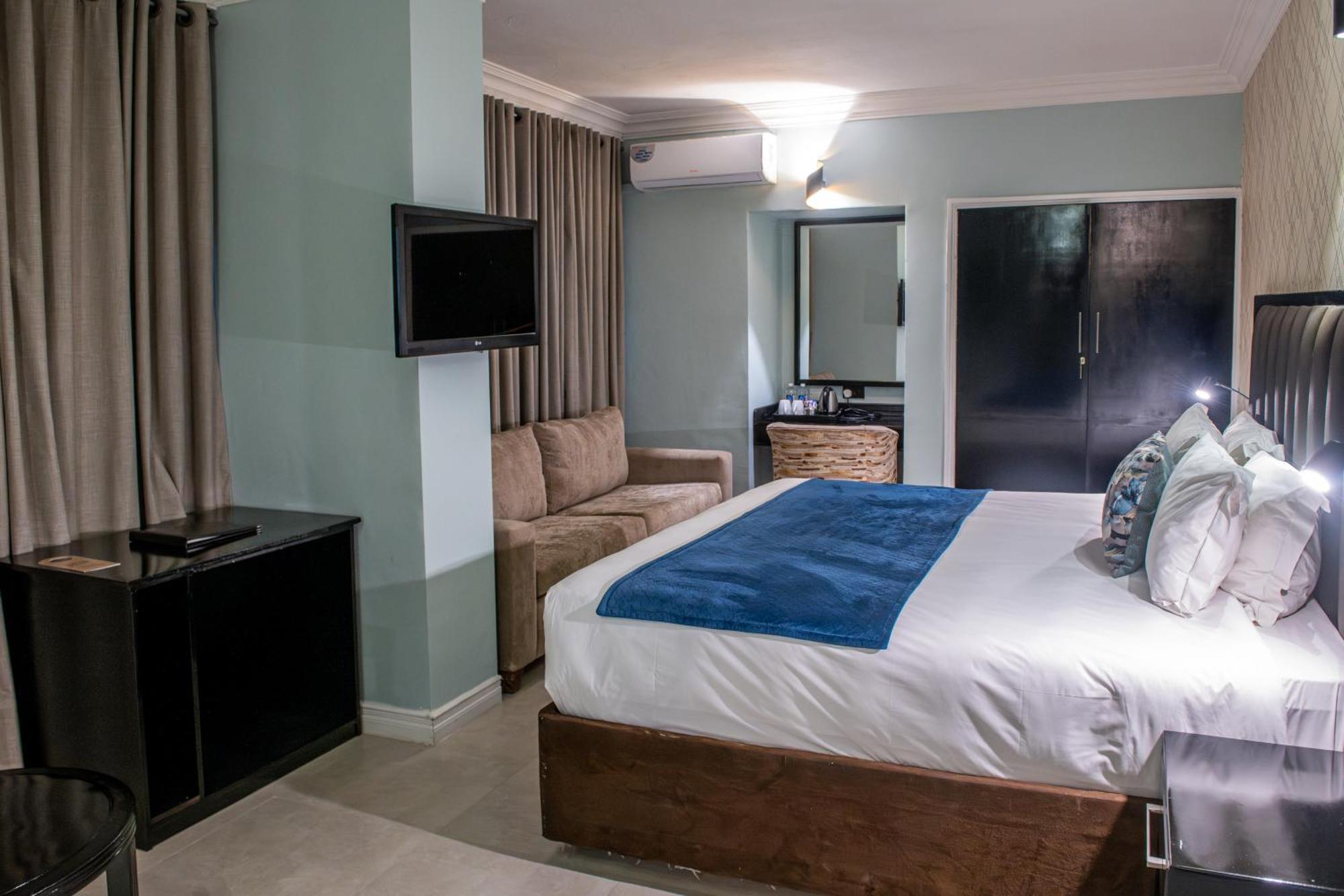 New Ambassador Hotel Harare Luaran gambar